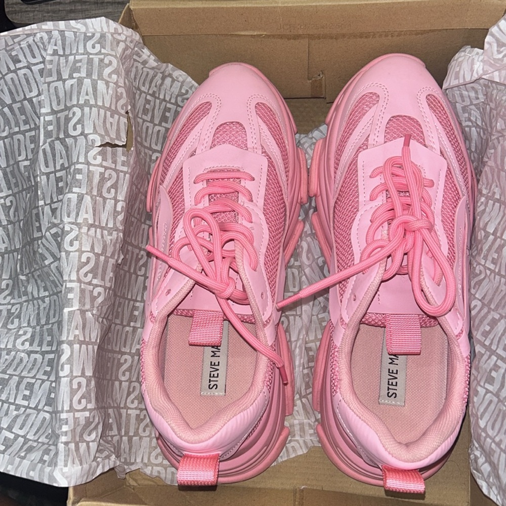Steve Madden Pink Chunky Sole Sneakers - Picture 5 of 6